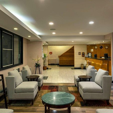 Prestige Riverside Lodge Кунел Екстериор снимка