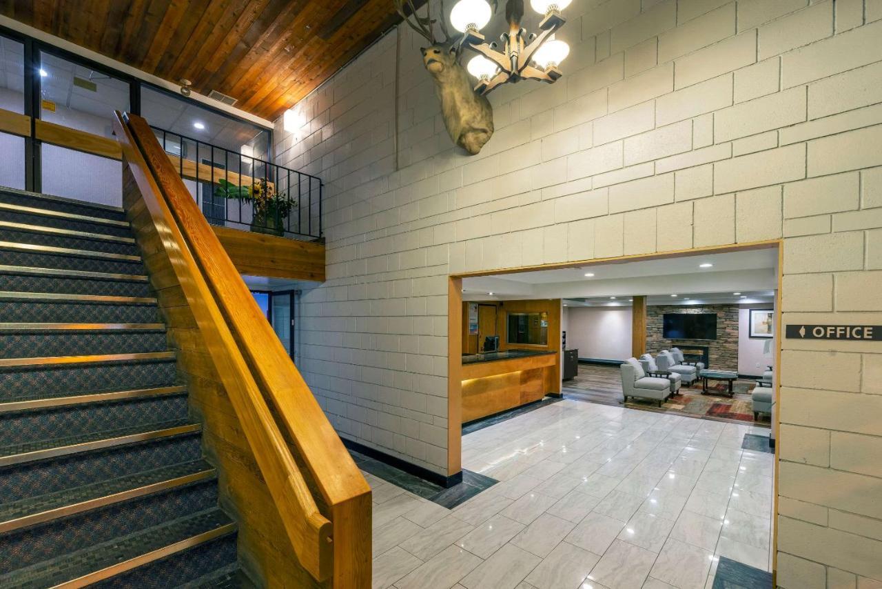 Prestige Riverside Lodge Кунел Екстериор снимка